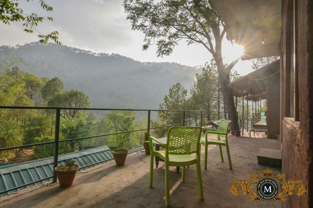 The Mud House Resort Kasauli Exteriér fotografie